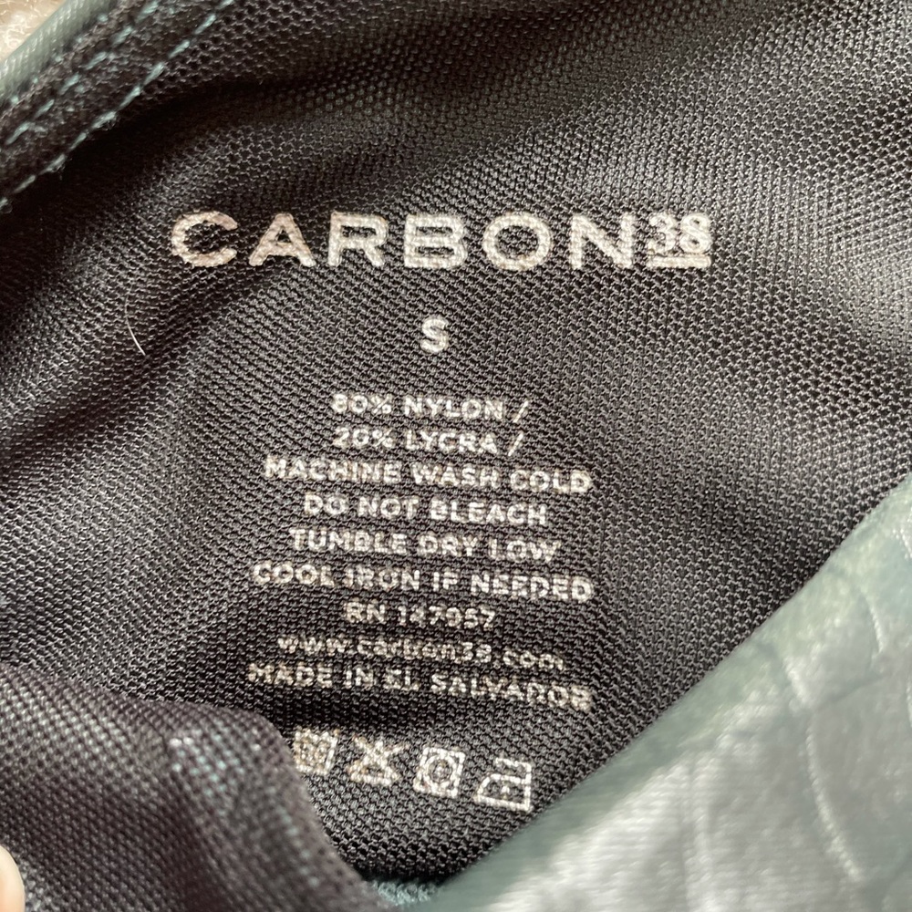 SOLD đ«Carbon38 Crocodile Takara Shine Sports Bra - Picture 6 of 7